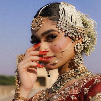 Female Photo Grapher In Lahore